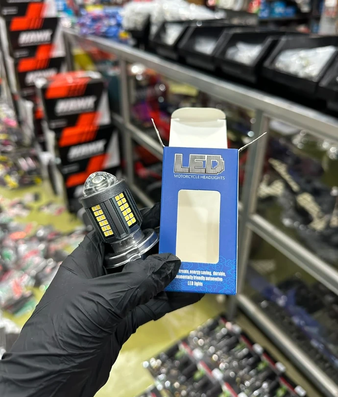 LAMP. LED LUPA TIPO H4 60 LED 3 PATAS